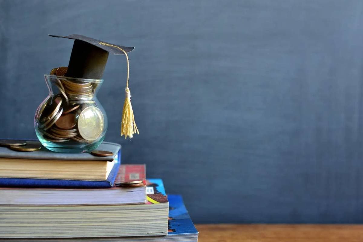 Lorem Ipsum is simply dummy text of the printing and typesetting.